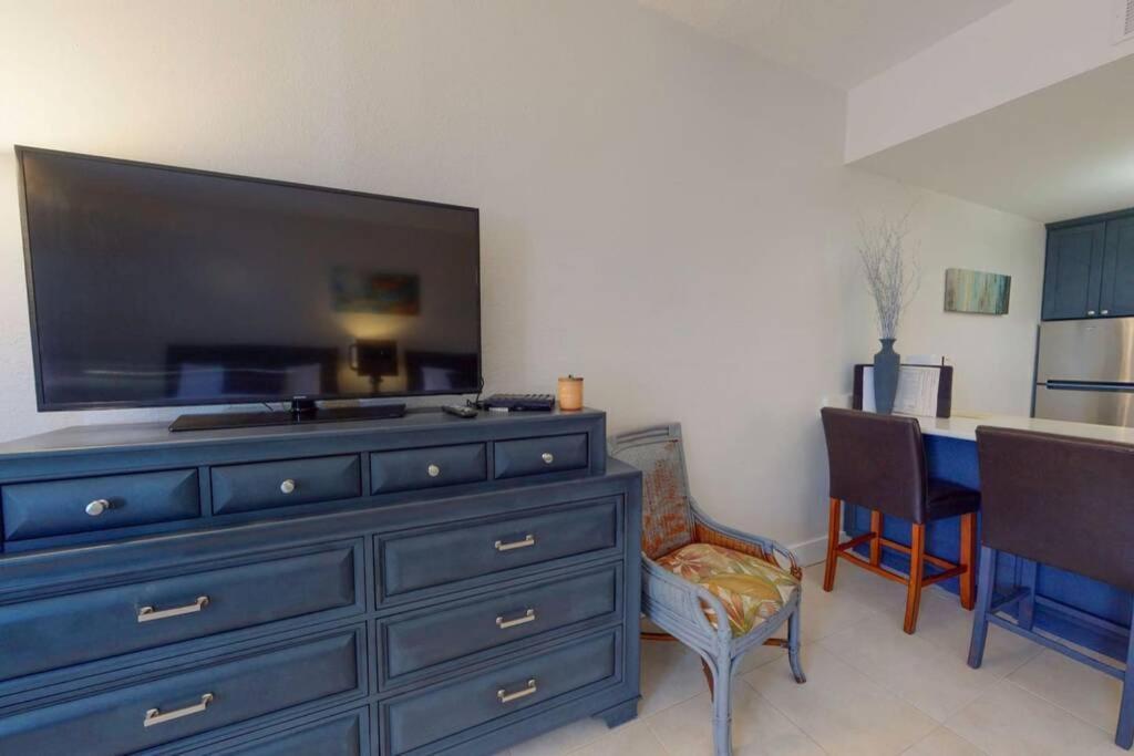 Sea Breeze, Studio 510, Beach Steps Away!+Pool+Wifi Ράσκιν Εξωτερικό φωτογραφία
