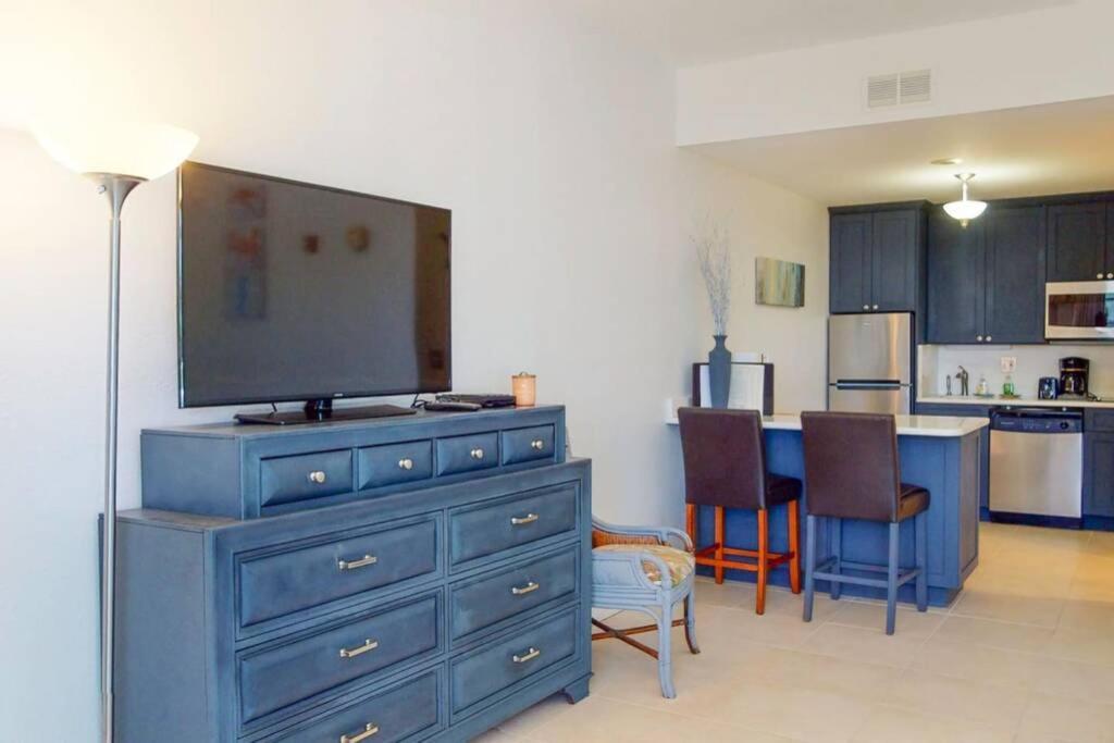 Sea Breeze, Studio 510, Beach Steps Away!+Pool+Wifi Ράσκιν Εξωτερικό φωτογραφία