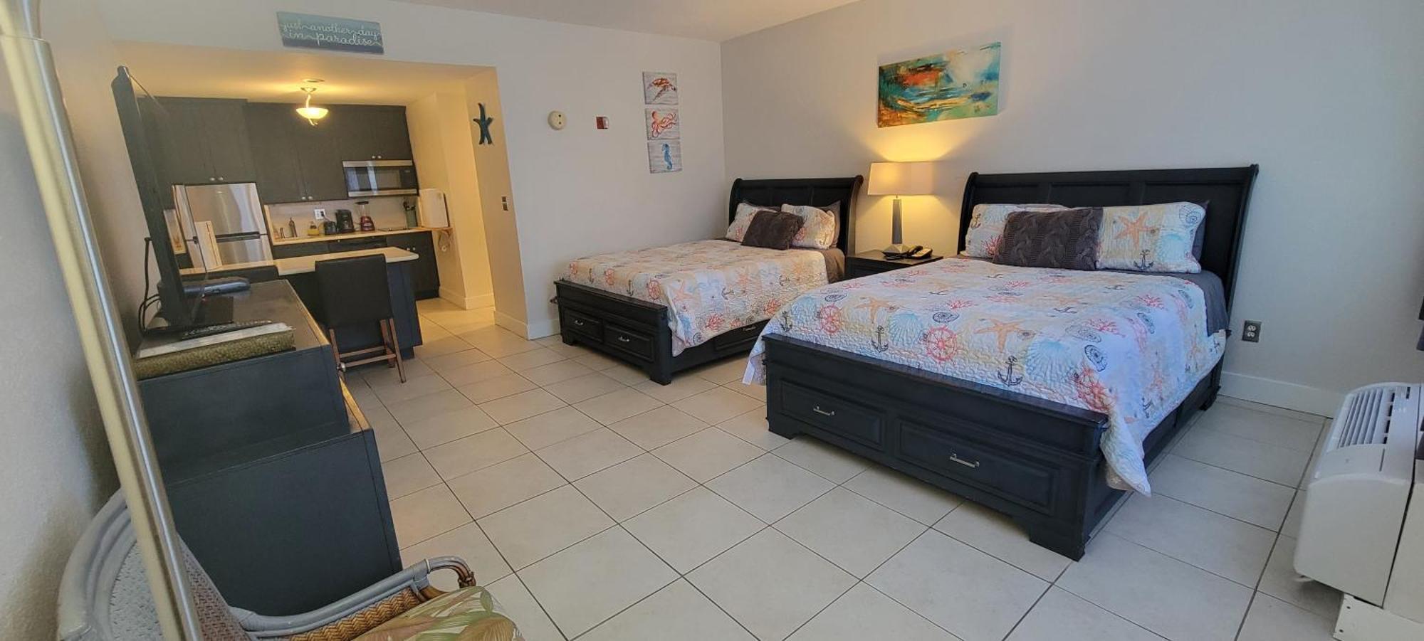Sea Breeze, Studio 510, Beach Steps Away!+Pool+Wifi Ράσκιν Εξωτερικό φωτογραφία